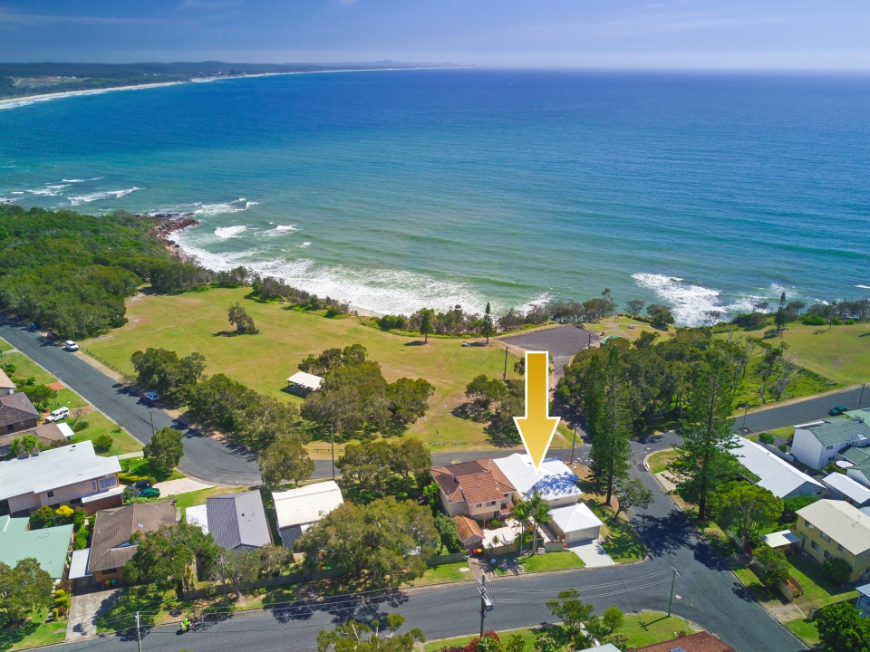 Great location, opposite Bartletts beach and picnic area Allure by the Sea